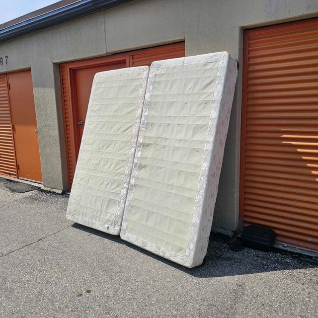 Delivery Available: King Size box springs for sale - photo 2