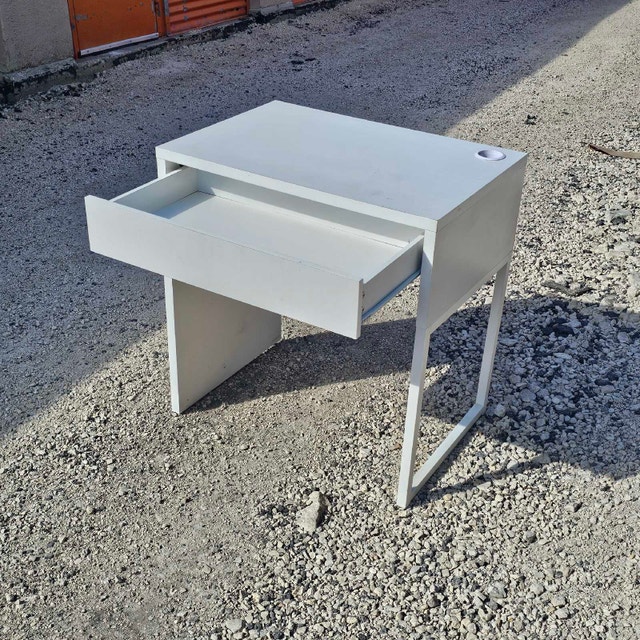 Delivery Available: Study Table for sale - photo 2