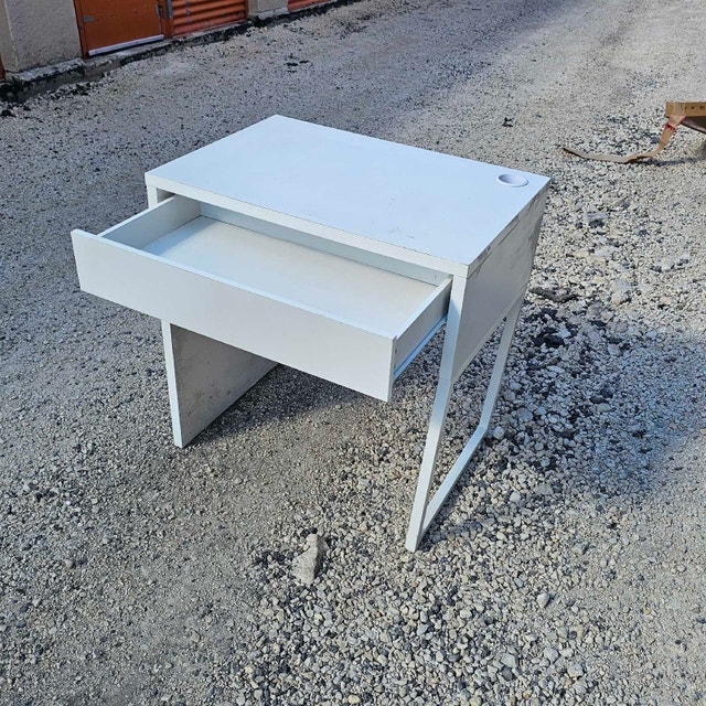 Delivery Available: Study Table for sale - photo 5