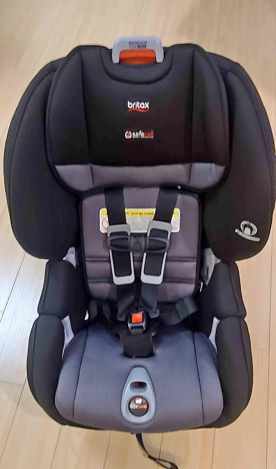 Britax Marathon Clicktight Convertible Car Seat