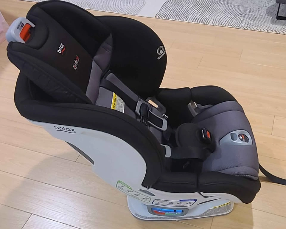 Britax Marathon Clicktight Convertible Car Seat - photo 2
