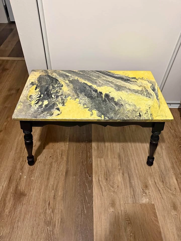 Unique Marbled Accent / Coffee Table