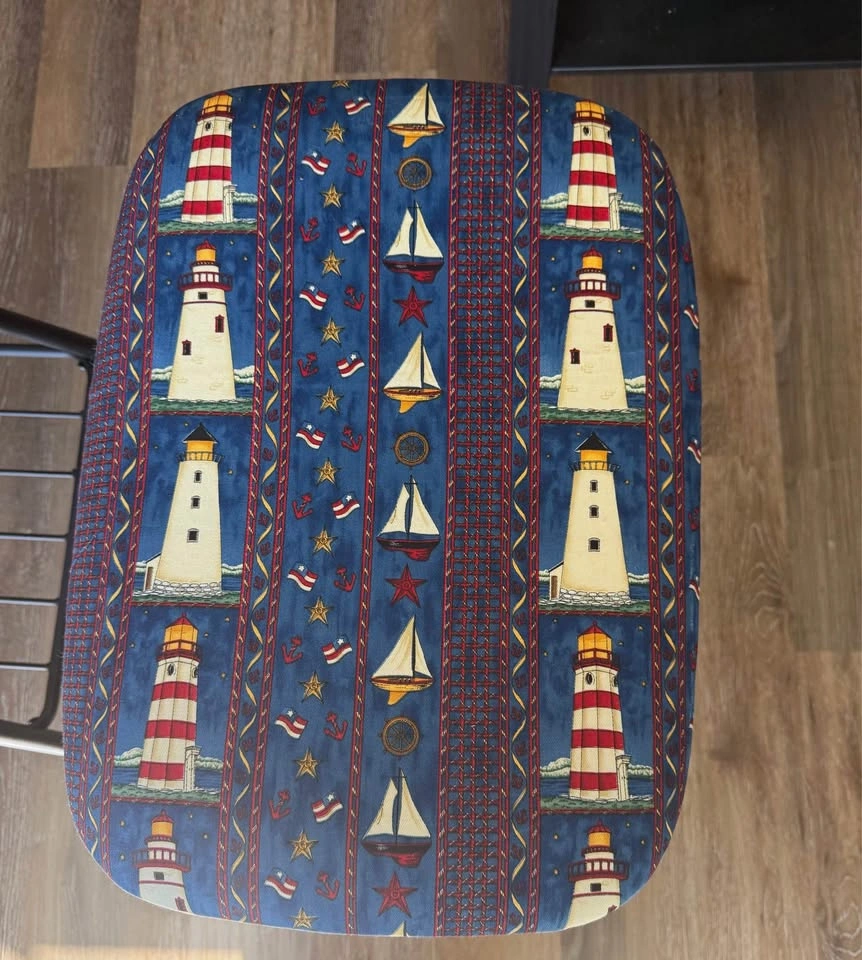 Pair of Lighthouse Themed Stools - photo 4