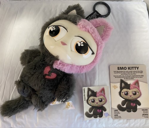 Wabi Sabi Kitty Klub Series 1 Vinyl Face Plush Keychain EMO KITT