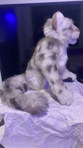 KJ Lyons 2014 OOAK 1/1 Snow Leopard Damaged, Missing Leg - photo 4