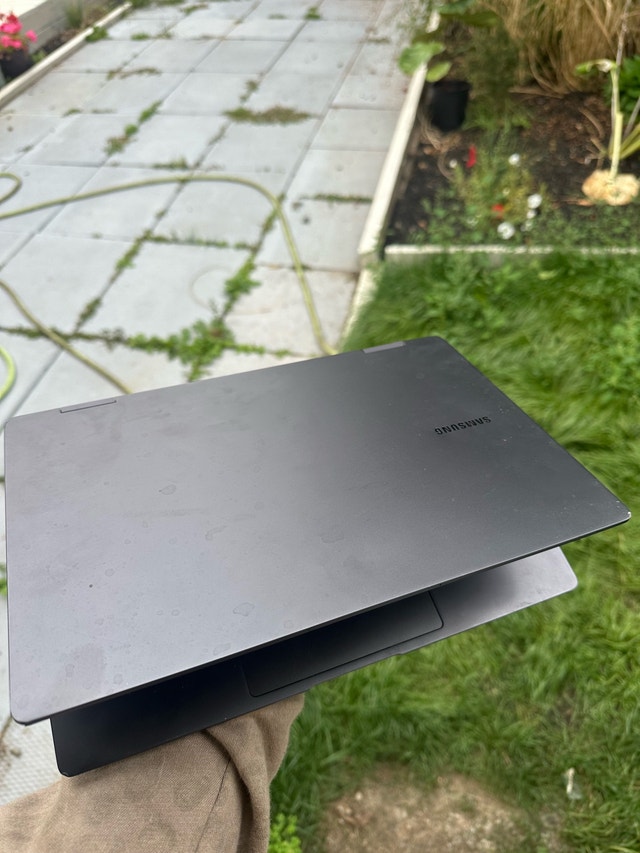 Samsung Galaxy Book3 360 - i7/16GB RAM - photo 3