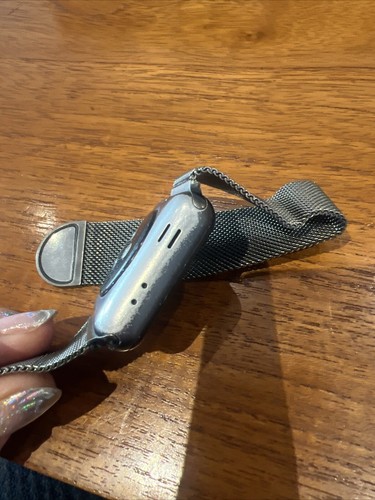 Apple Watch Series 3 - 38MM With Metal Band - photo 4