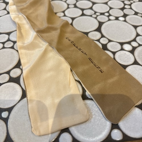 Vintage Geoffrey Beene silk belt/scarf beige/cream 45”x 2.75”