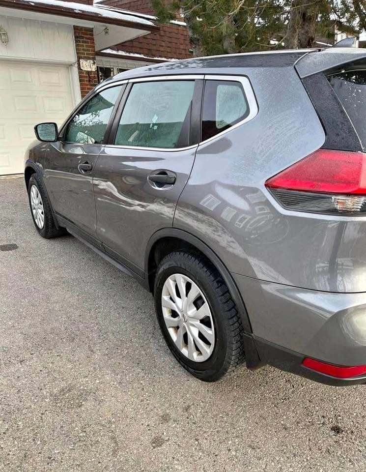 2017 Nissan Rogue S (FWD)