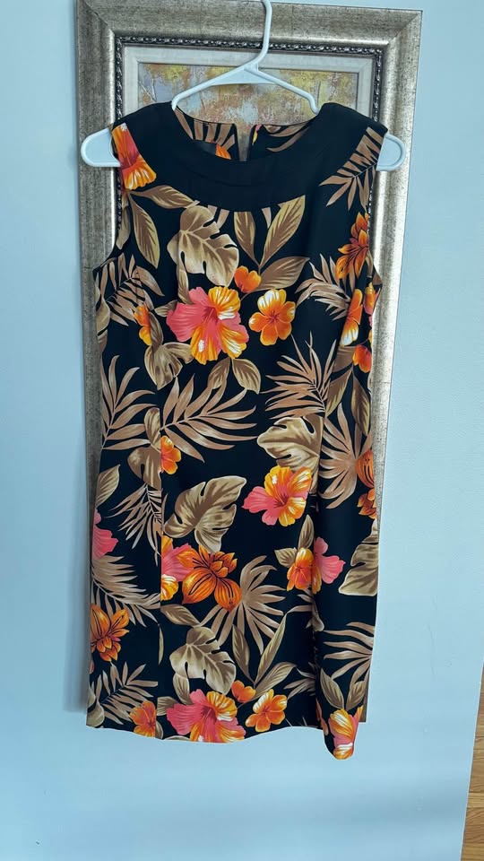 Vestido talla (6) usado - photo 2