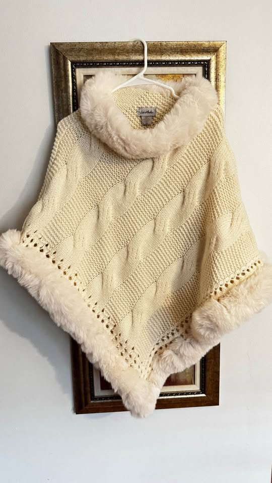 Poncho elegante de estambre ( nuevo ) unitalla