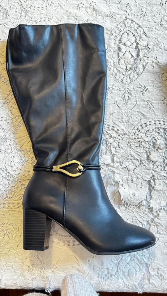 Botas de mujer con cierre talla 8W ( usada como nueva) - photo 5