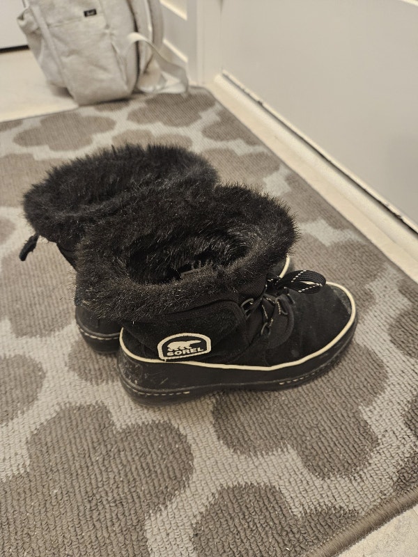 Women Sorel winter boots