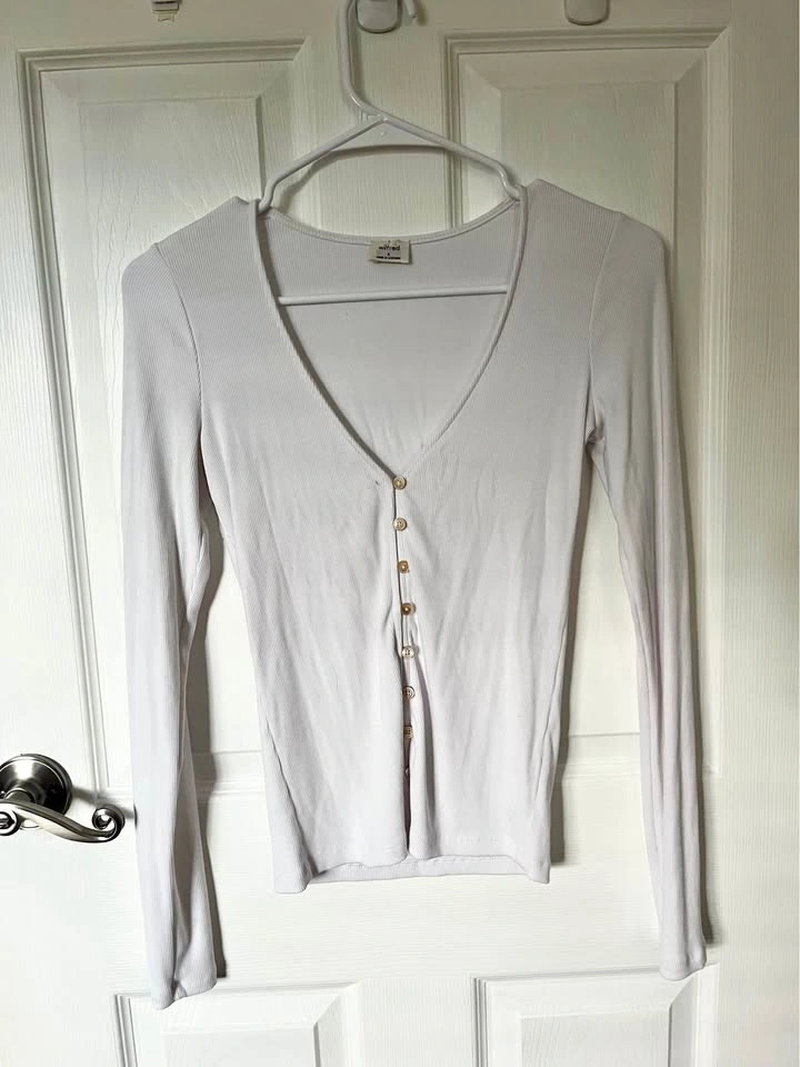 Aritzia Wilfred Ribbed V-Neck Cardigan - Size Small