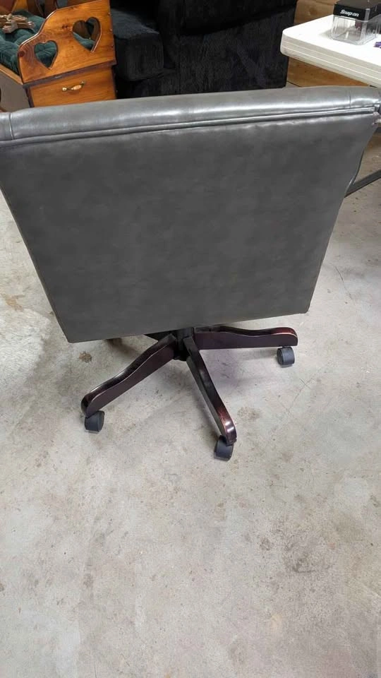 Office chair - photo 3