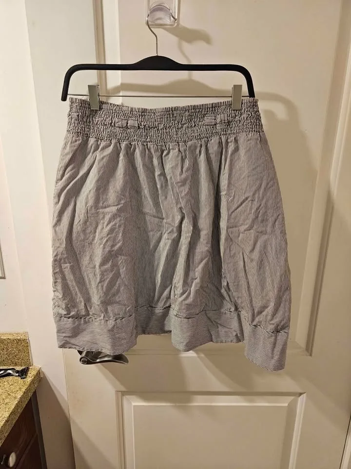 Medium Comfy striped Skirt image indicator(2)