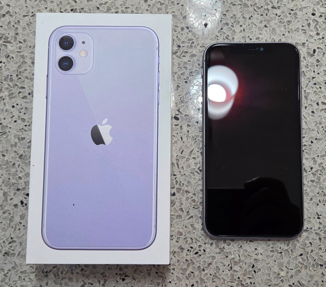 Apple iPhone 11 (Purple) - 128GB - 100% Battery - photo 2