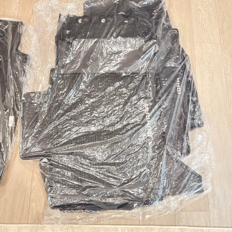 Genuine Toyota Tundra Floor Mats and Liners - photo 2