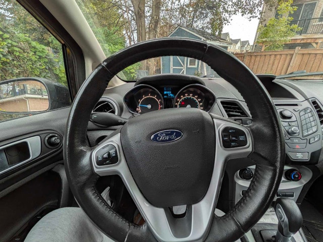 2014 Ford Fiesta SE Sedan – Only 94k km | Automatic