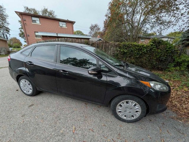 2014 Ford Fiesta SE Sedan – Only 94k km | Automatic - photo 4