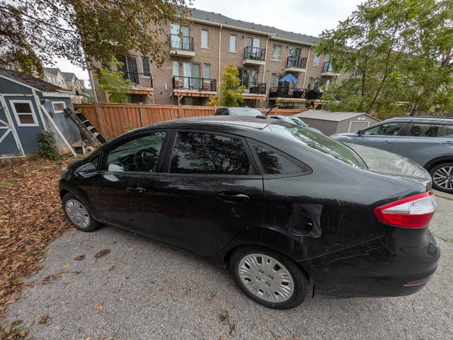 2014 Ford Fiesta SE Sedan – Only 94k km | Automatic - photo 5