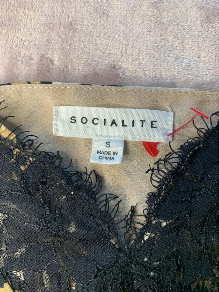 NEW Socialite cheetah print blouse image indicator(3)