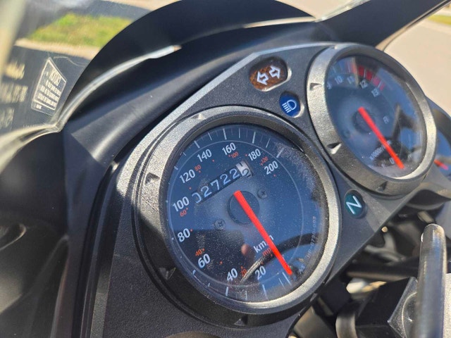 2008 Honda CBR 125R - photo 2
