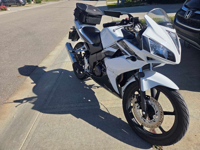 2008 Honda CBR 125R - photo 3