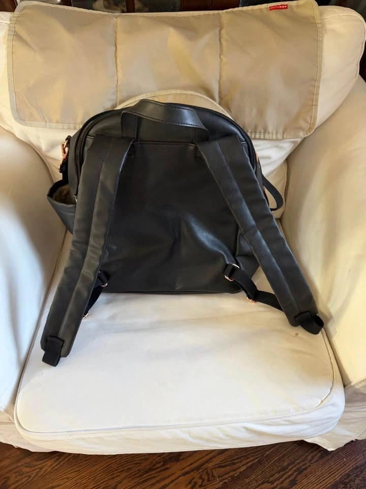 Skip Hop Diaper Backpack + Changing Pad – Excellent Condition - photo 2
