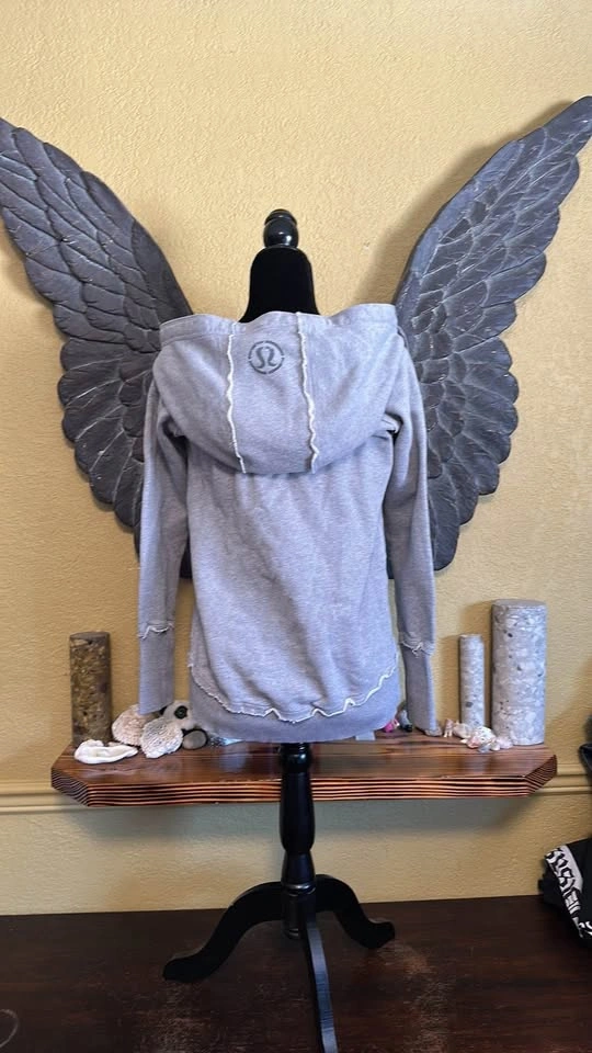 Lululemon Pull Over Sweater Hoodie - photo 5