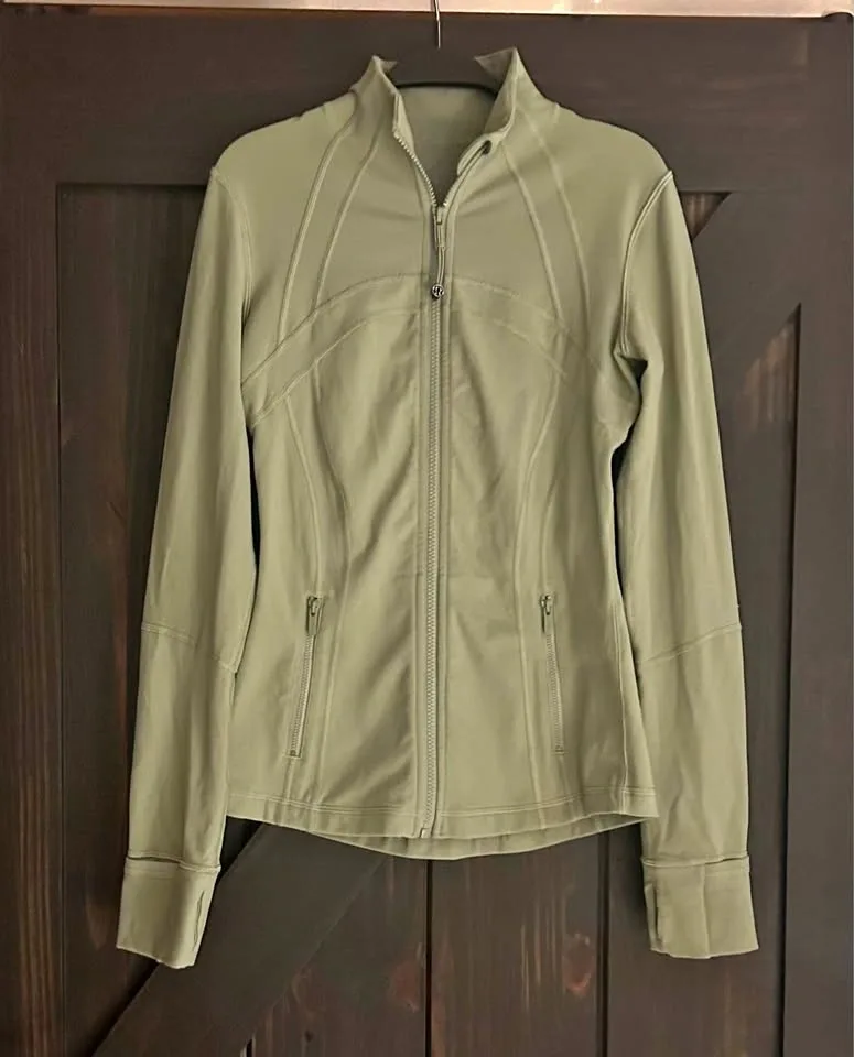 Lululemon Define Jacket size 6