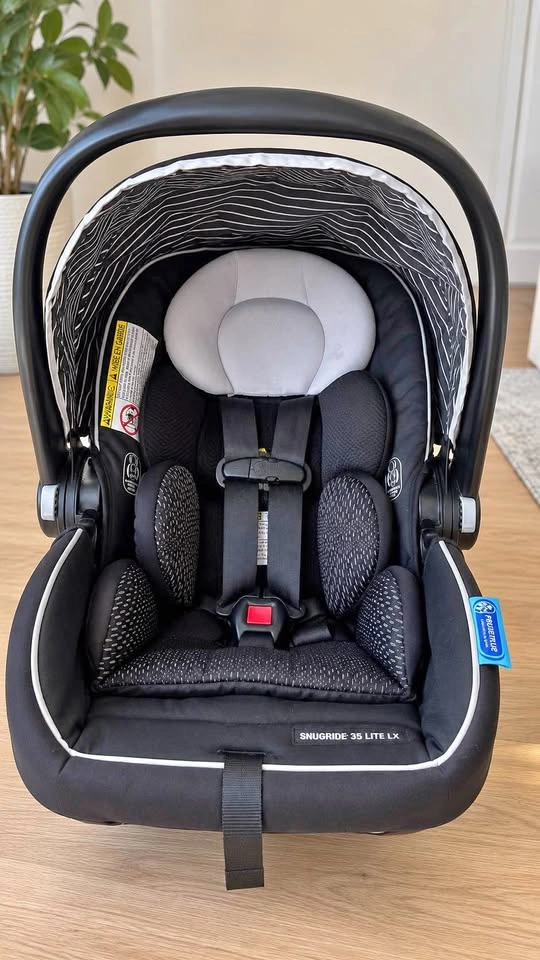 Graco SnugRide 35 Lite LX Infant Car Seat – 4–35 lb
