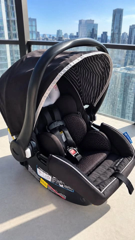Graco SnugRide 35 Lite LX Infant Car Seat – 4–35 lb - photo 2
