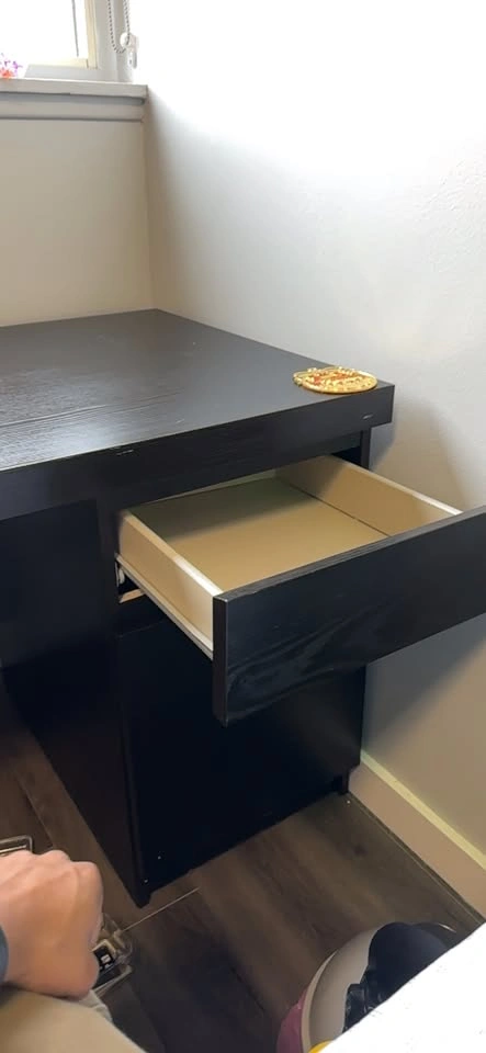 Black Desk - photo 3