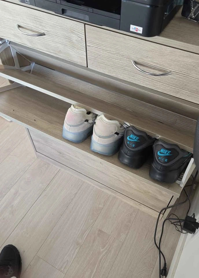 Light Oak Finish Shoe Storage Cabinet - photo 2