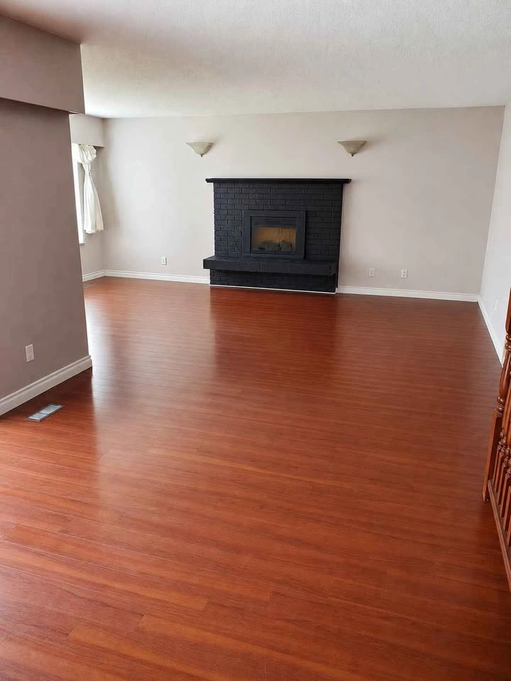 3 Beds 1.5 Baths - House - photo 3