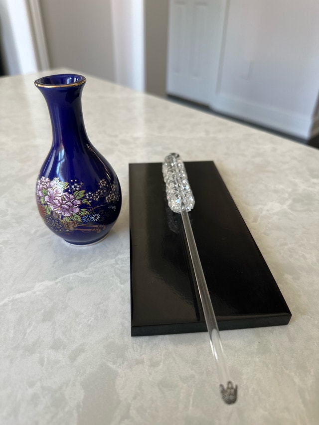 Kutani-style porcelain miniature vase with crystal wheat stalk - photo 2