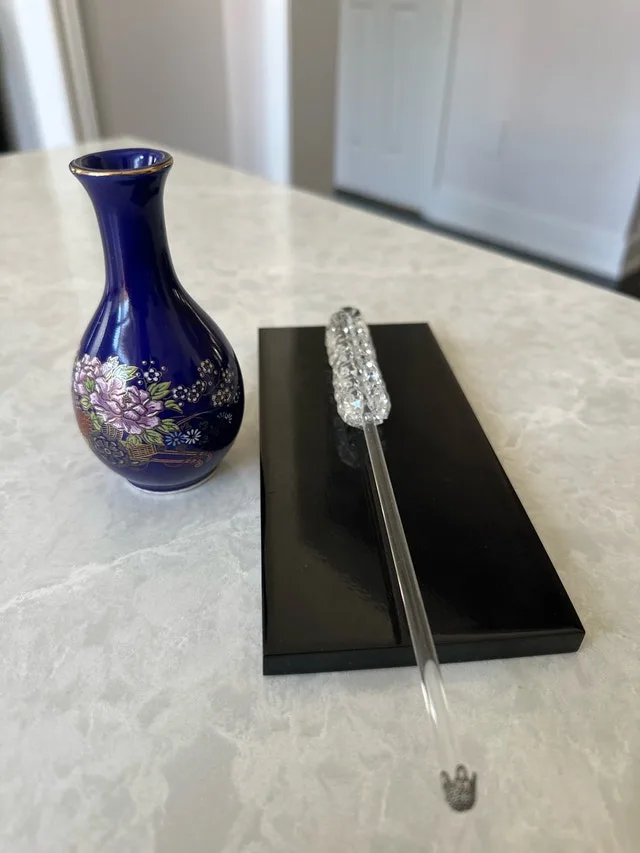 Kutani-style porcelain miniature vase with crystal wheat stalk - photo 2