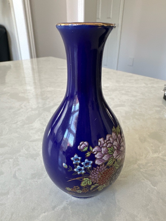 Kutani-style porcelain miniature vase with crystal wheat stalk - photo 3
