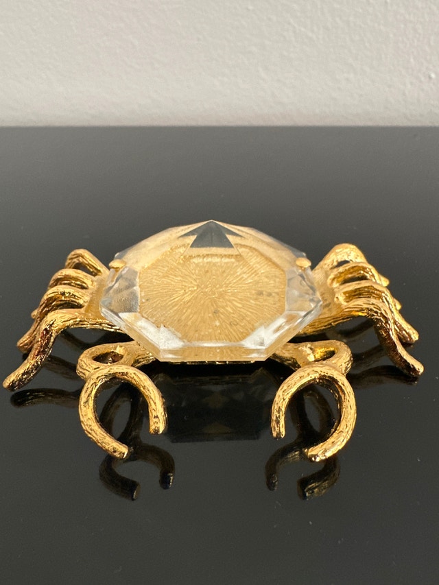 Vintage crystal crab figurine