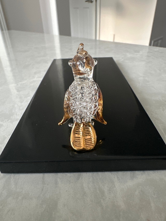 Miniature glass cockatoo parrot figurine - photo 4