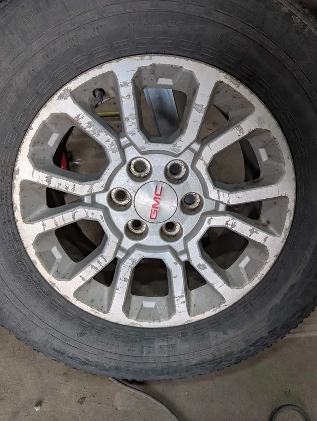 GMC Sierra 18" wheels