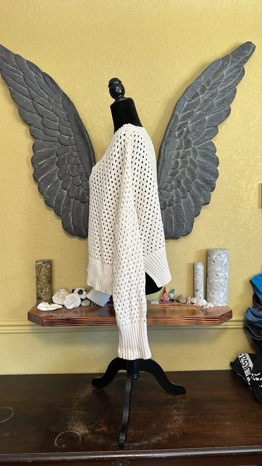 Dynamite Knit Vneck Sweater - photo 4