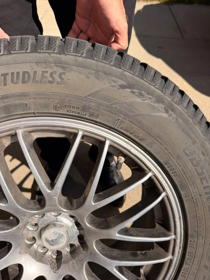 Toyo Observe GSi-5 Winter Tires & MSR Rims - Set of 4 - photo 4