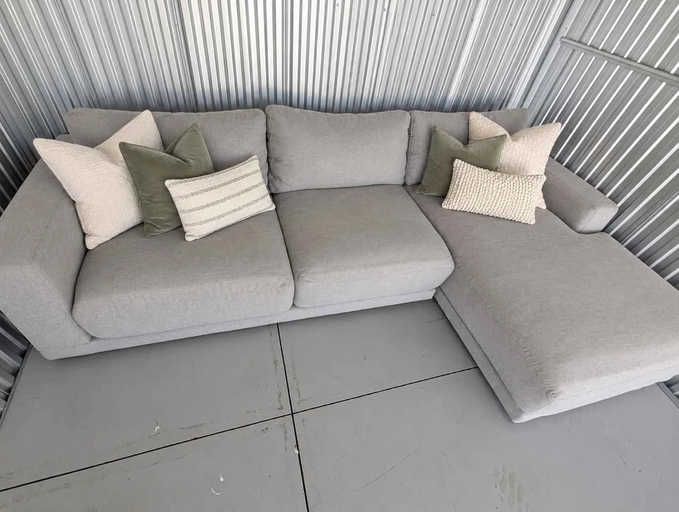 West elm sectional. Delivery available - photo 3