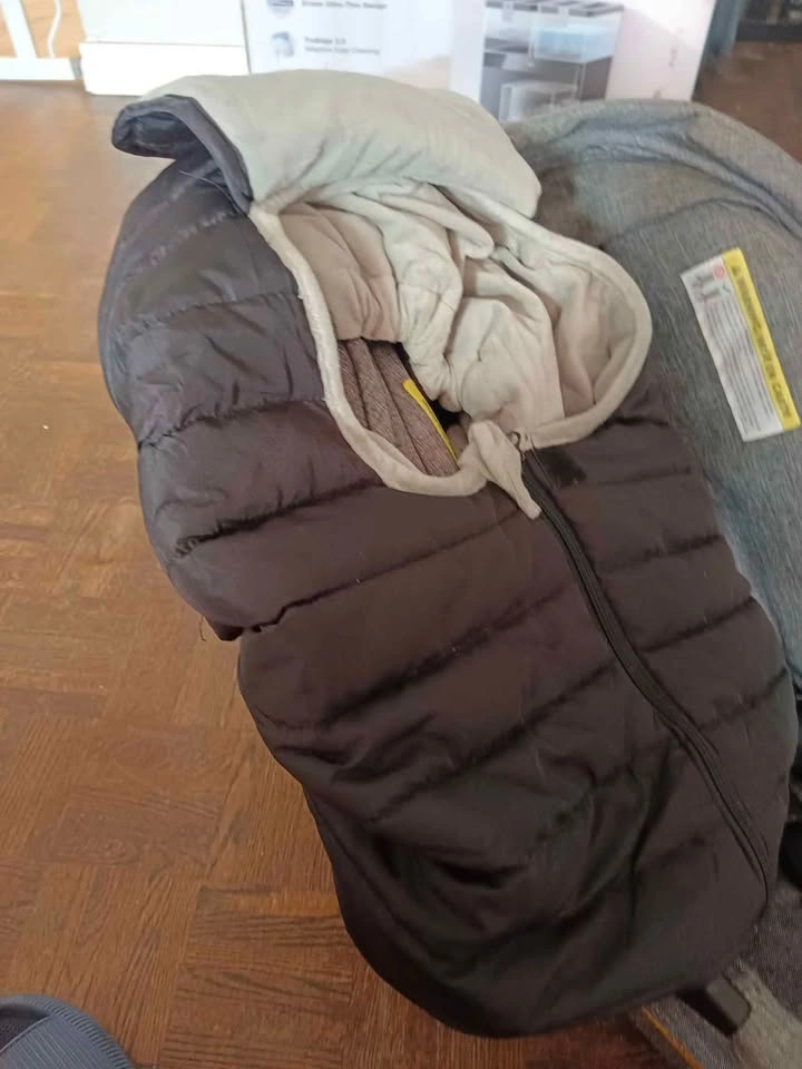 Infant Car Seat - photo 2