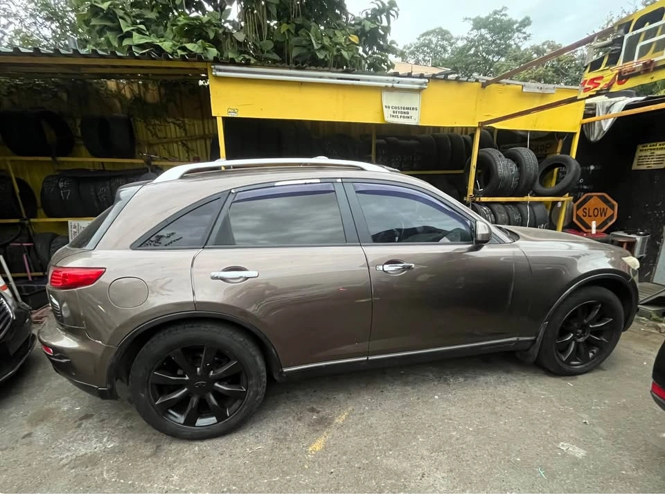 2004 Infiniti FX45 AWD - photo 3