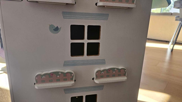 Large Wooden Dolls House - photo 2