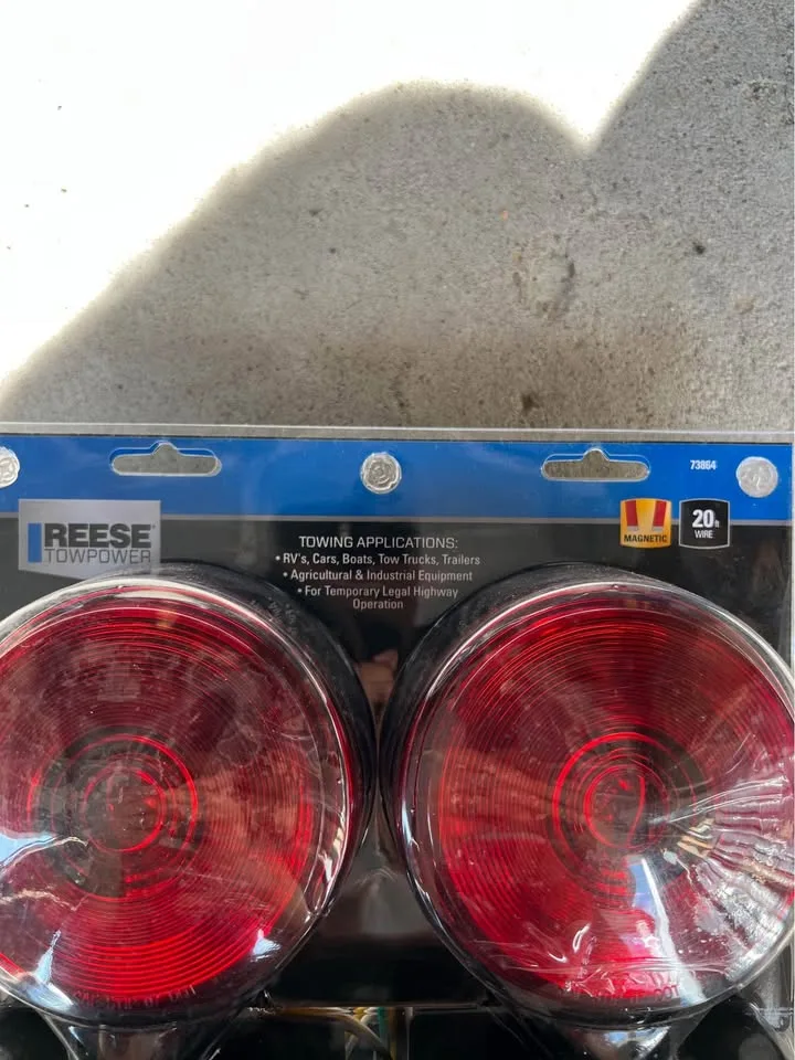 Reese Magnetic Towing Light Kit NIB image indicator(3)