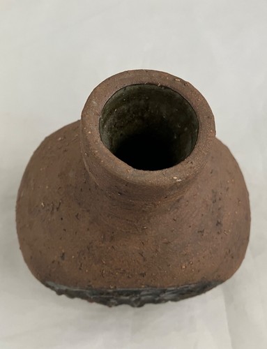 PATRICIA PERRIN Signed Brutalist Stoneware Vessel, New Zealand - photo 5